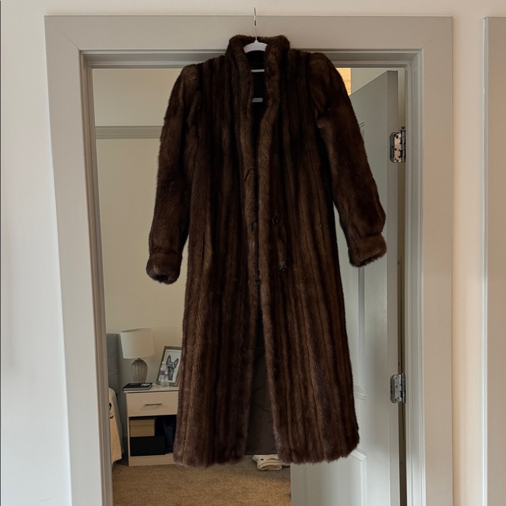 Handmade Elegant Brown Authentic Mink Fur Coat